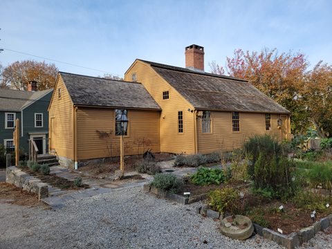 Thankful Arnold House Museum